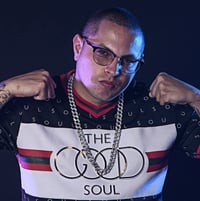 Hook/Verses from Yung Q