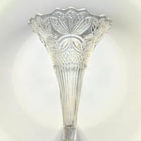 Image 6 of Vase cornet à tulipe Art Nouveau en verre et métal étain motif floral - vase ancien