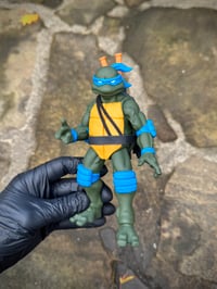 Image 4 of END FEB SHIPPING! PRE-ORDER LEO RESIN ART TOY