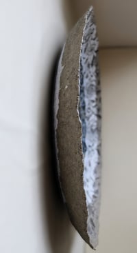 Image 5 of Large Gray Paper Mâché Wall Plate – Black Flower Decoupage