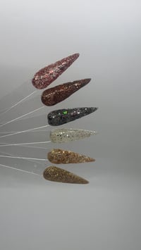 Image 2 of Luxurious Collection 