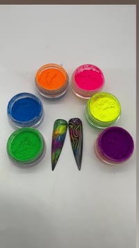 Image 2 of Vibrant Pigment 