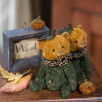 Image 1 of Punkin Heads ~ Original Works ~ 6" w/stem