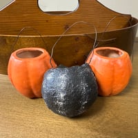 Image 3 of A bit O Halloween fun ~ Antiques and bits  - 2.75"