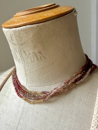 Image 1 of Collier fin spinelles  cuivrées 