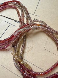 Image 5 of Collier fin spinelles  cuivrées 