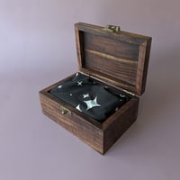 Image 3 of Minamalist Tarot Deck Box - Willamette Walnut I