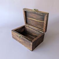 Image 5 of Minamalist Tarot Deck Box - Willamette Walnut I