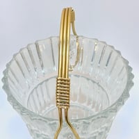 Image 4 of Seau à glaçons en verre rétro et anses dorées - seau à glace vintage 1960