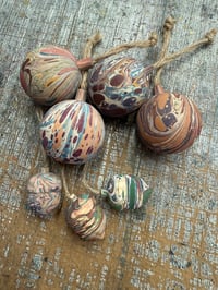 Image 5 of Wooden decoration gift bag // Baubles and Acorns 