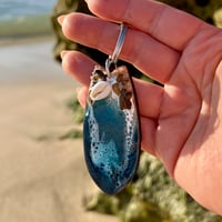 Image 1 of Ocean Resin Keyring