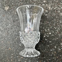 Image 2 of Vase sur pied vintage en cristal d'Arques motif pointes de diamant – Années 60 - 70