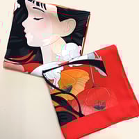 Image 4 of PAÑUELO ILUSTRADO FUYUMI