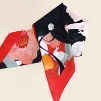 Image 5 of PAÑUELO ILUSTRADO FUYUMI