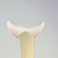 Image 2 of Vase soliflore en verre soufflé de Murano blanc - parme vintage 1970