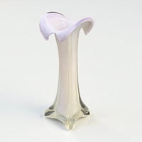 Image 1 of Vase soliflore en verre soufflé de Murano blanc - parme vintage 1970