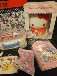 Image 4 of Hello Kitty Totebag Bundle 