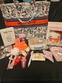 Image 5 of Hello Kitty Totebag Bundle 