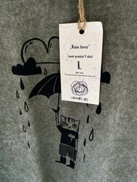 Image 2 of Rain lover - Kézzel nyomott póló/ Handprinted