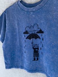 Image 1 of Rain Lover - Kézzel nyomott crop shirt / Kék / Handprinted / 