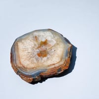 Image 7 of Vide-poche en tranche d'agate cristal bleu vintage 1960 cendrier 