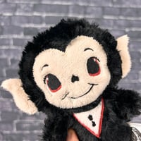 Image 1 of PEANUT- Vein