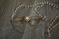 Image 1 of Pearl glasses necklace 