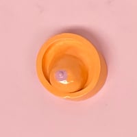 Borst aan de wand, oranje (1a)