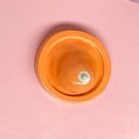 Borst aan de wand, oranje  (27a)
