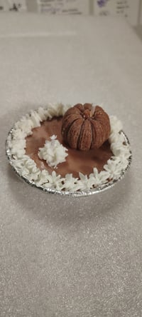 Image 2 of Mini pie tin creamy vanilla & pumpkin 