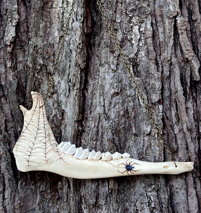 Arachne Deer Jaw