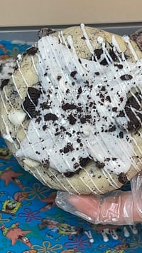 Image 1 of Cookies and cream cookies