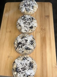 Image 3 of Cookies and cream cookies