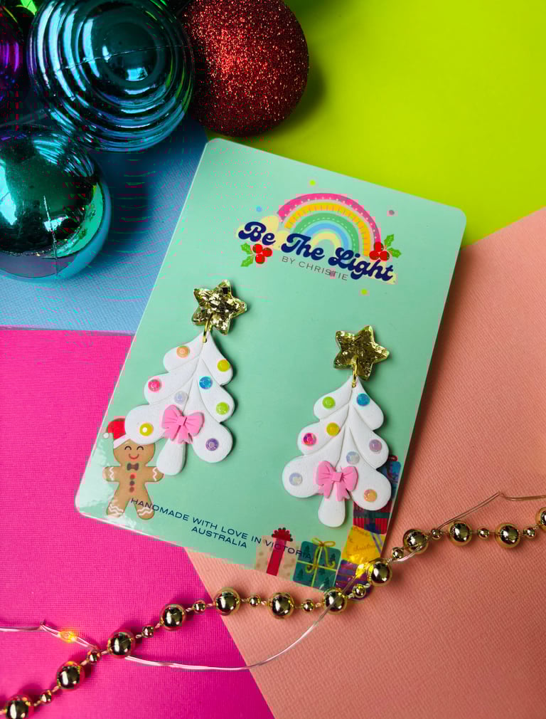 WHIITE CHRISTMAS TREE