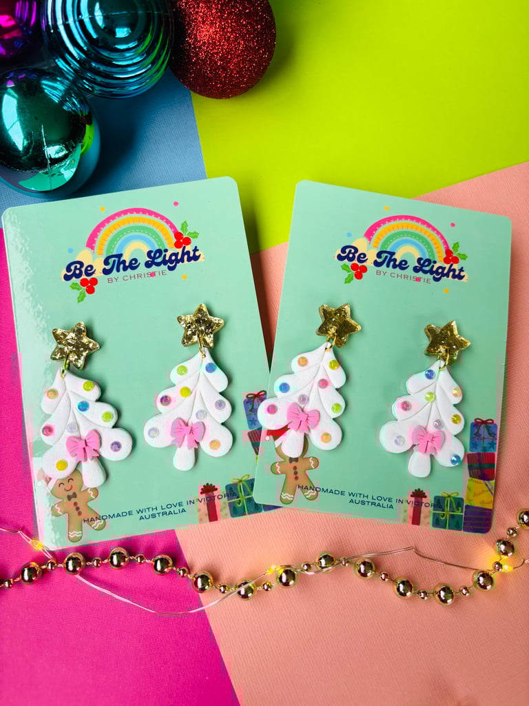 WHIITE CHRISTMAS TREE Image 2