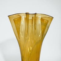 Image 8 of Grand vase de Murano vintage en verre soufflé et bullé jaune - 1960s 1970s