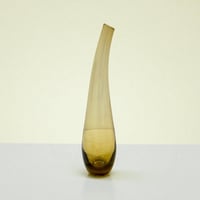 Image 3 of Grand vase soliflore IKEA – Design Lotta Pettersson – Verre soufflé jaune fumé (années 2000)