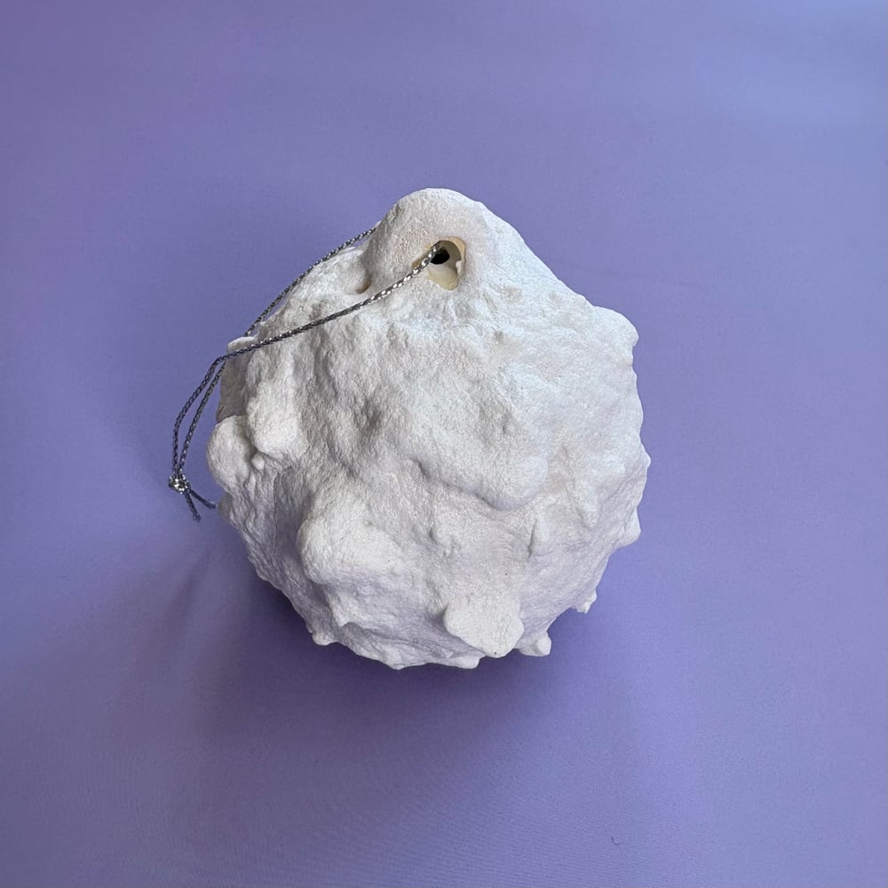 Image of Snowy Glaze Bauble