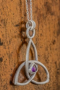 Image 2 of 'celtic knot' - Recycled silver pendant with Amethyst