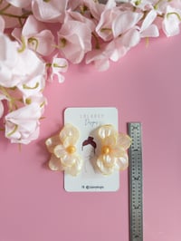 Image 3 of Lola Florals