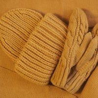 Cozy Upcycling: Transform Your Sweater Into Winter Accessories
