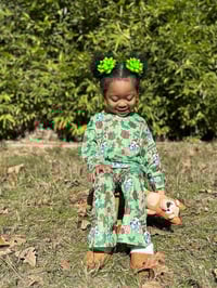 Image 2 of Present Piggies