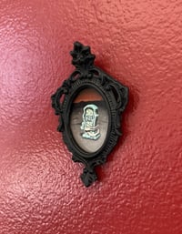 Image 3 of Hallow Friends GRAVELING DUPE