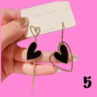 Image 7 of Earrings Pair