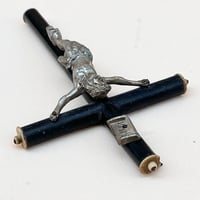 Image 6 of Crucifix antique Jésus Christ  Napoléon III – Bois noirci et Christ en métal -  XIXe.