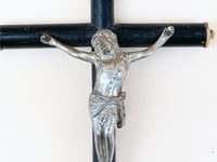 Image 4 of Crucifix antique Jésus Christ  Napoléon III – Bois noirci et Christ en métal -  XIXe.