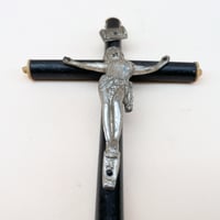 Image 7 of Crucifix antique Jésus Christ  Napoléon III – Bois noirci et Christ en métal -  XIXe.