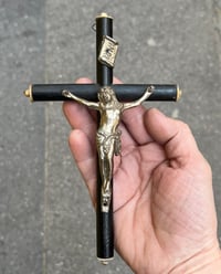 Image 2 of Crucifix antique Jésus Christ  Napoléon III – Bois noirci et Christ en métal -  XIXe.