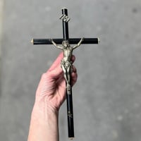 Image 2 of Grand crucifix antique Jésus Christ  Napoléon III en bois noirci et Christ en métal - fin XIXe.