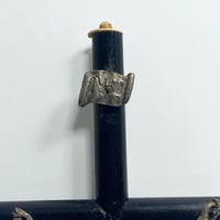 Image 6 of Grand crucifix antique Jésus Christ  Napoléon III en bois noirci et Christ en métal - fin XIXe.